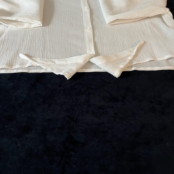 Nastygal white  long sleeve button down tie front crop top - Picture 5 of 8